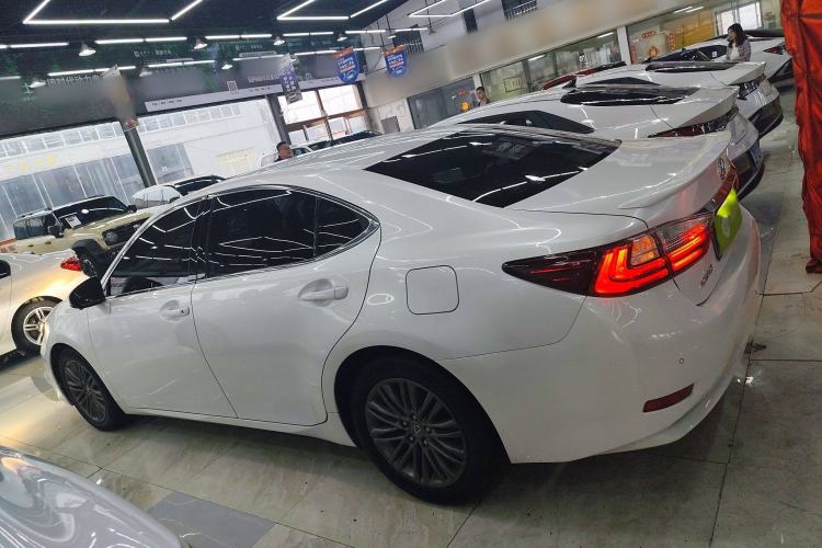 Used Lexus ES 2015 200 Elite Edition Left Side