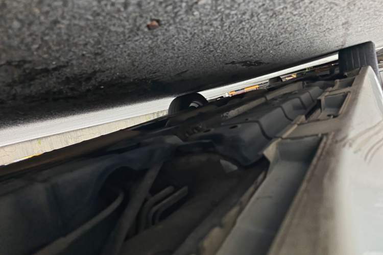 Used Lexus ES 2015 200 Elite Edition Left Side Sill
