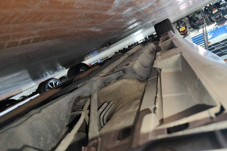 Used Lexus ES 2015 200 Elite Edition Left Side Sill