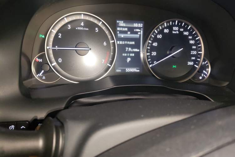 Used Lexus ES 2015 200 Elite Edition Odometer Close Up