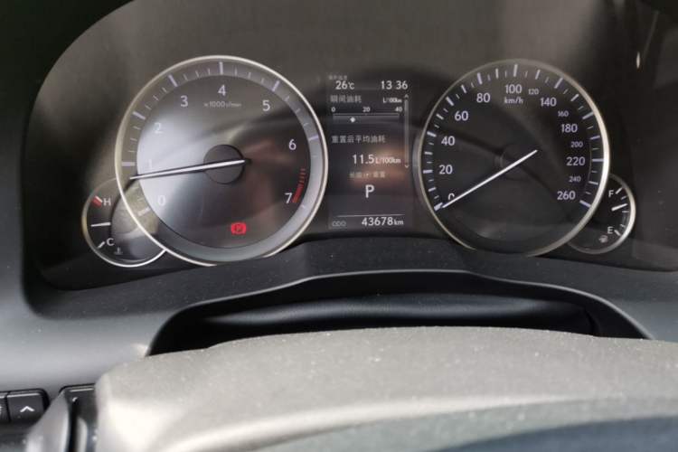 Used Lexus ES 2015 200 Elite Edition Odometer Close Up