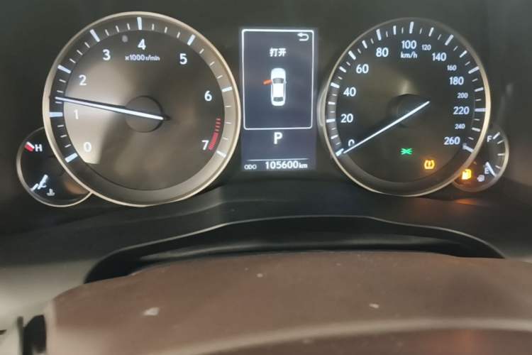 Used Lexus ES 2015 200 Elite Edition Odometer Close Up