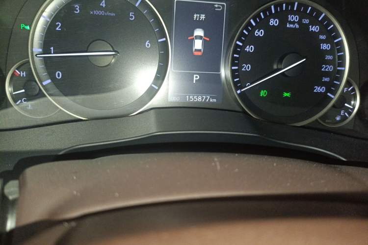 Used Lexus ES 2015 200 Elite Edition Odometer Close Up