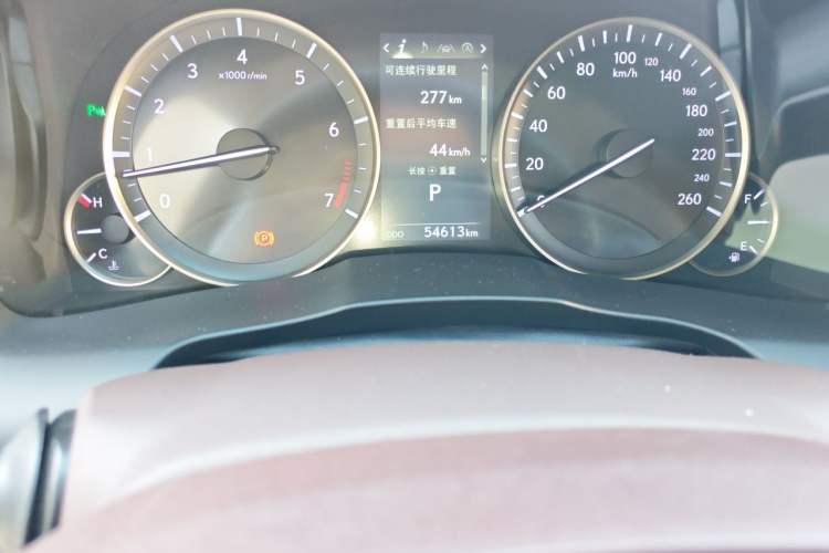 Used Lexus ES 2015 200 Elite Edition Odometer Close Up