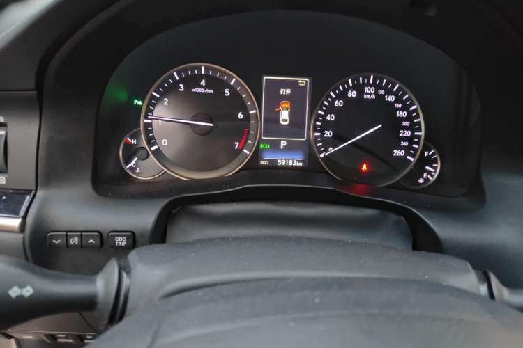 Used Lexus ES 2015 200 Elite Edition Odometer Close Up
