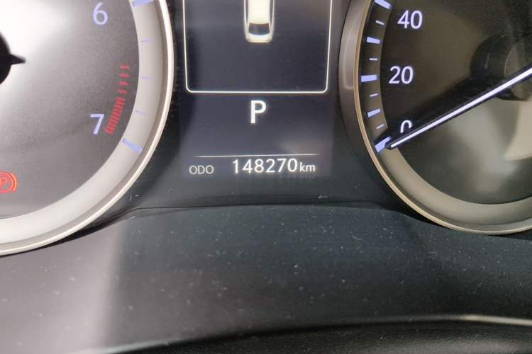 Used Lexus ES 2015 200 Elite Edition Odometer Close Up