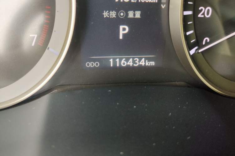 Used Lexus ES 2015 200 Elite Edition Odometer Close Up