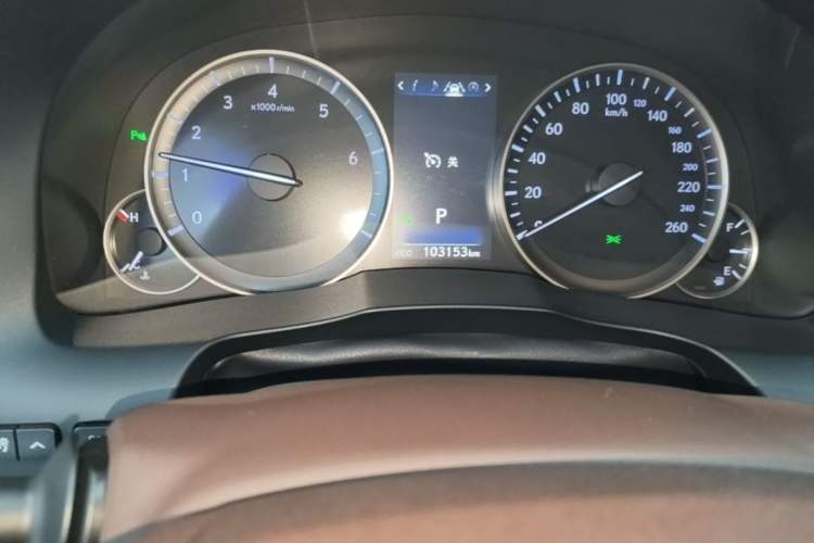 Used Lexus ES 2015 200 Elite Edition Odometer Close Up