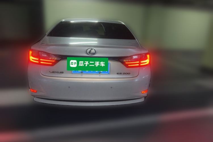 Used Lexus ES 2015 200 Comfort Edition Rear