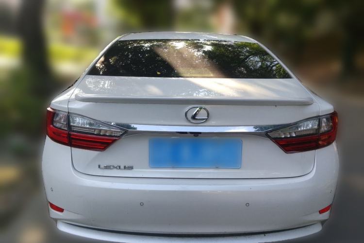 Used Lexus ES 2015 200 Elite Edition Rear