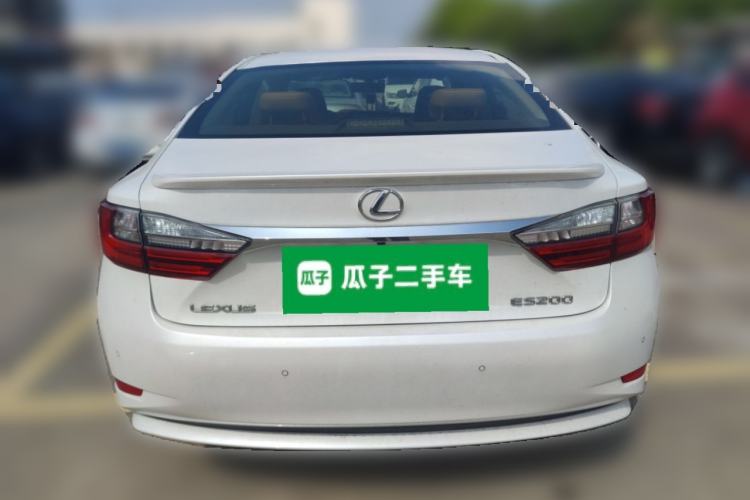Used Lexus ES 2015 200 Elite Edition Rear