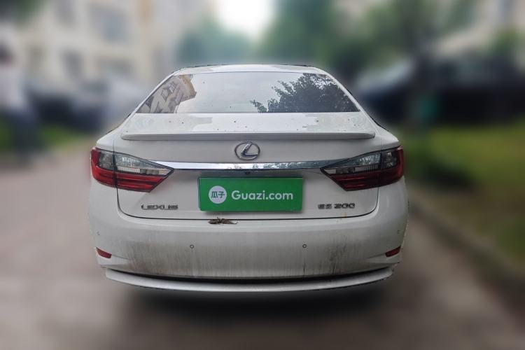 Used Lexus ES 2015 200 Elite Edition Rear