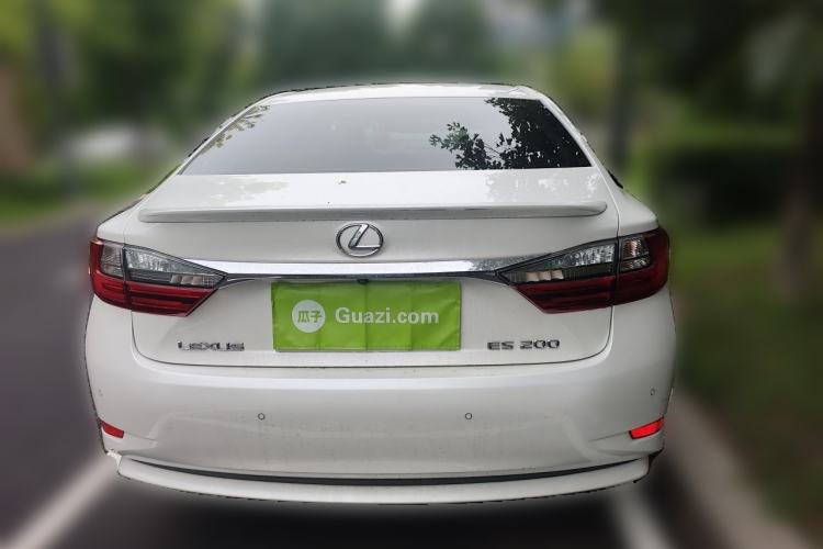Used Lexus ES 2015 200 Elite Edition Rear