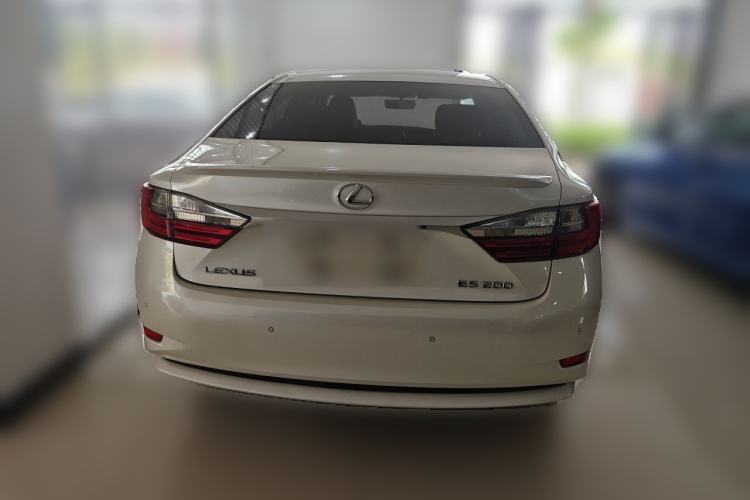 Used Lexus ES 2015 200 Elite Edition Rear