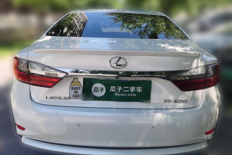 Used Lexus ES 2015 200 Elite Edition Rear