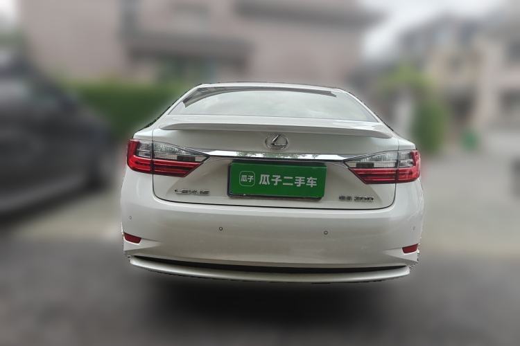 Used Lexus ES 2015 200 Comfort Edition Rear