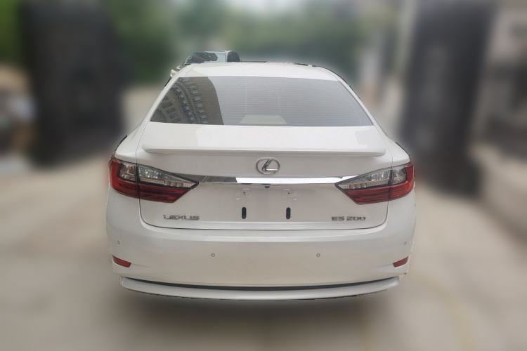 Used Lexus ES 2015 200 Elite Edition Rear