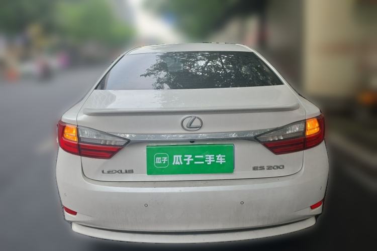 Used Lexus ES 2015 200 Comfort Edition Rear