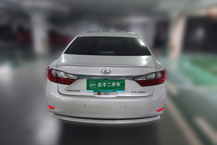 Used Lexus ES 2015 200 Elite Edition Rear