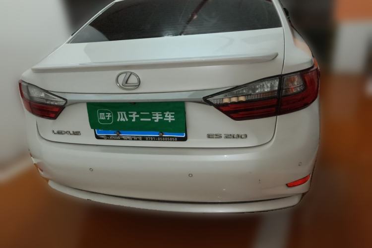 Used Lexus ES 2015 200 Elite Edition Rear
