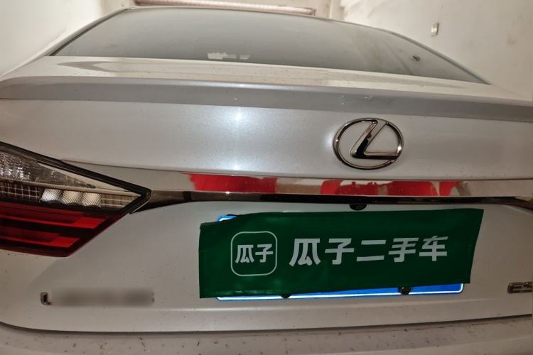 Used Lexus ES 2015 200 Elite Edition Rear