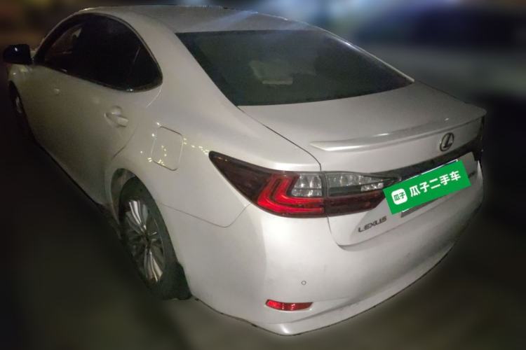 Used Lexus ES 2015 200 Elite Edition Rear Left 45 Deg