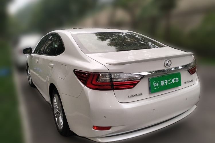 Used Lexus ES 2015 200 Elite Edition Rear Left 45 Deg