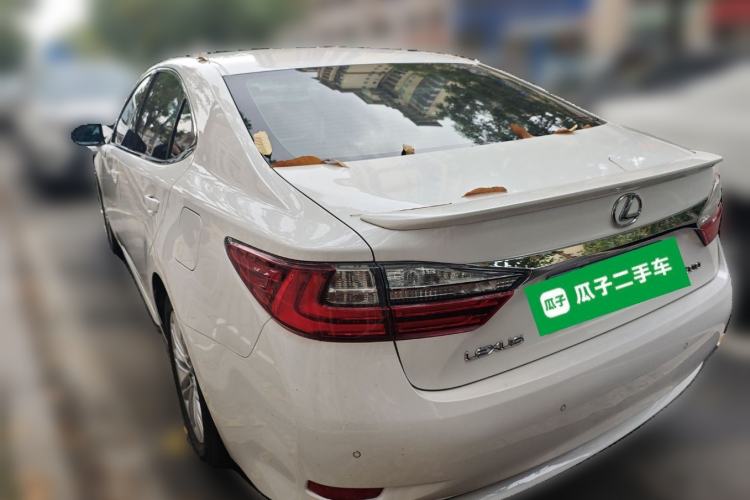 Used Lexus ES 2015 200 Elite Edition Rear Left 45 Deg
