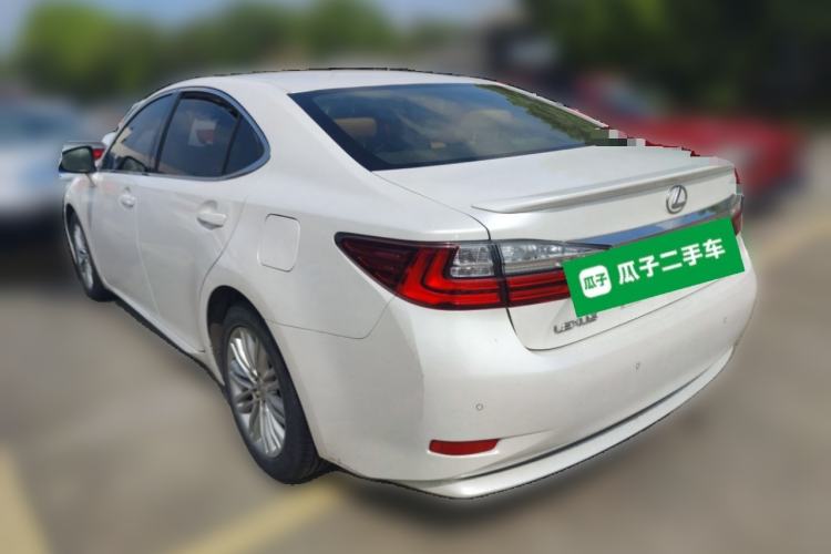 Used Lexus ES 2015 200 Elite Edition Rear Left 45 Deg