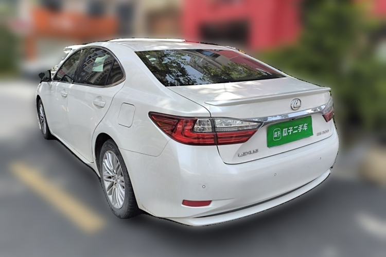 Used Lexus ES 2015 200 Elite Edition Rear Left 45 Deg