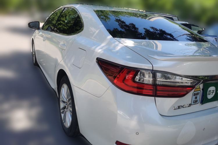 Used Lexus ES 2015 200 Elite Edition Rear Left 45 Deg