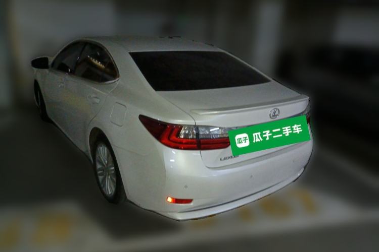 Used Lexus ES 2015 200 Elite Edition Rear Left 45 Deg