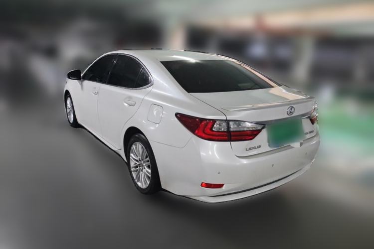 Used Lexus ES 2015 200 Elite Edition Rear Left 45 Deg