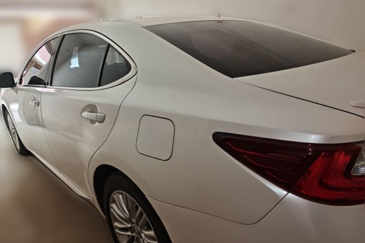 Used Lexus ES 2015 200 Elite Edition Rear Left 45 Deg