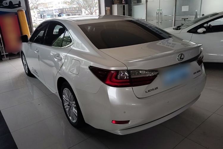 Used Lexus ES 2015 200 Elite Edition Rear Left 45 Deg