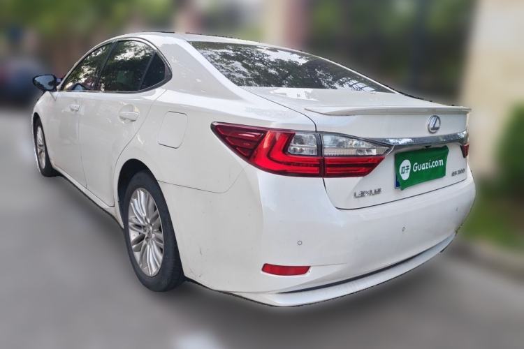 Used Lexus ES 2015 200 Elite Edition Rear Left 45 Deg