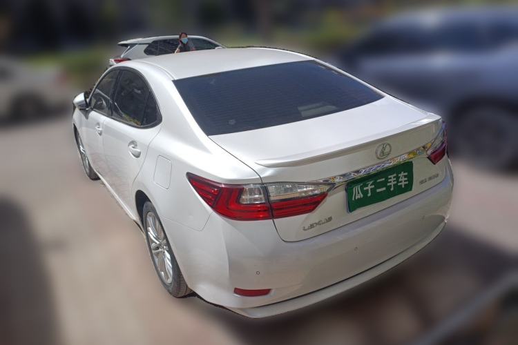 Used Lexus ES 2015 200 Elite Edition Rear Left 45 Deg
