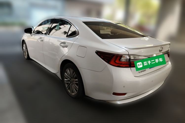 Used Lexus ES 2015 200 Elite Edition Rear Left 45 Deg