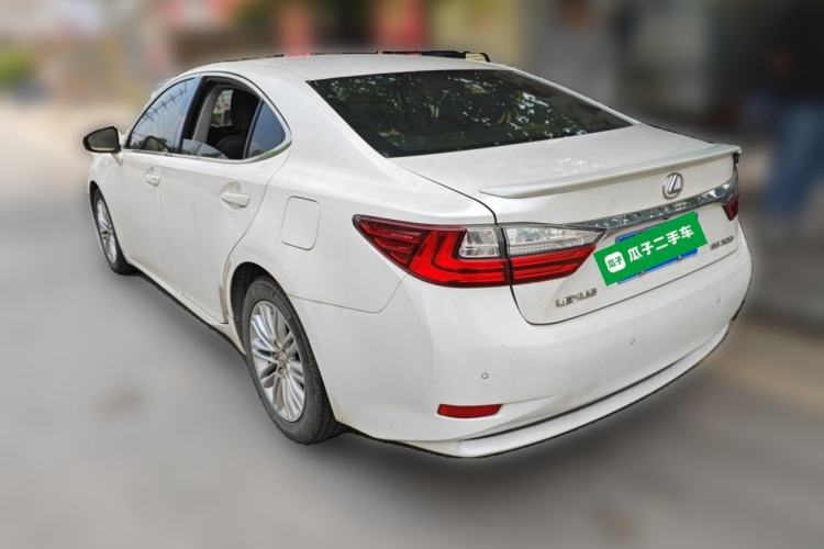 Used Lexus ES 2015 200 Elite Edition Rear Left 45 Deg