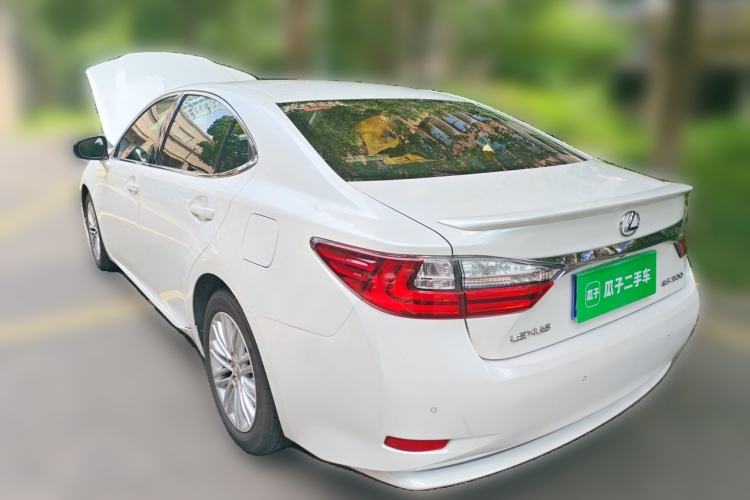 Used Lexus ES 2015 200 Elite Edition Rear Left 45 Deg