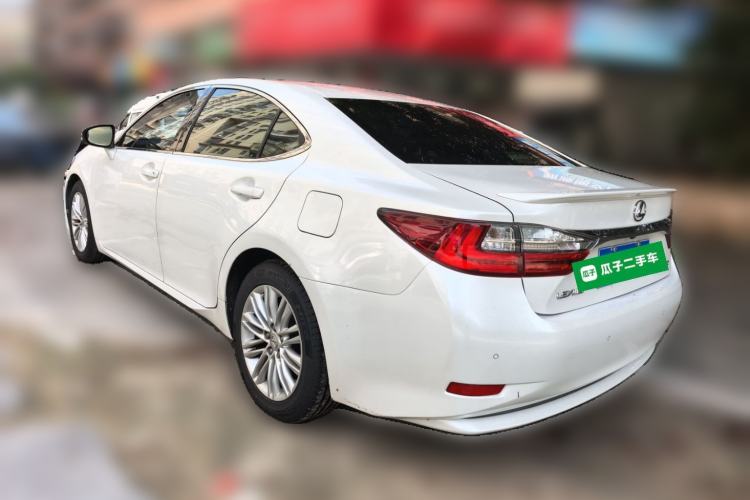 Used Lexus ES 2015 200 Elite Edition Rear Left 45 Deg