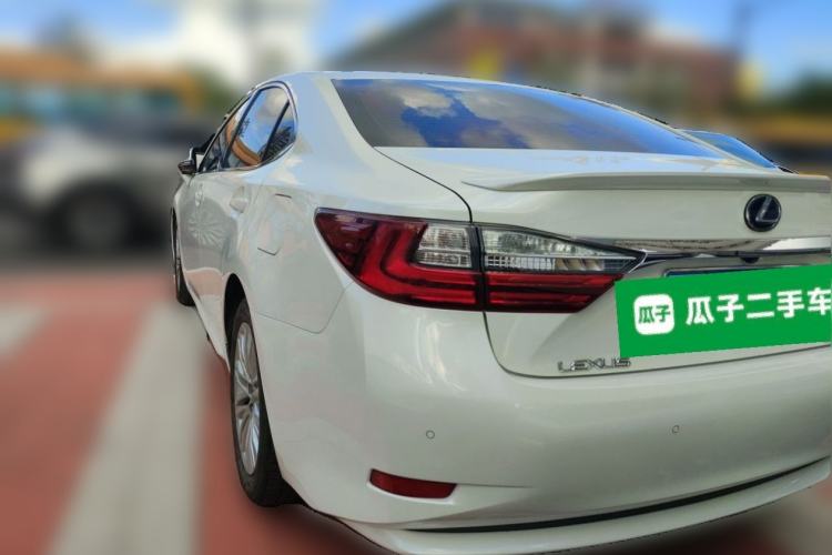 Used Lexus ES 2015 200 Elite Edition Rear Left 45 Deg