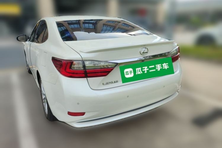 Used Lexus ES 2015 200 Elite Edition Rear Left 45 Deg