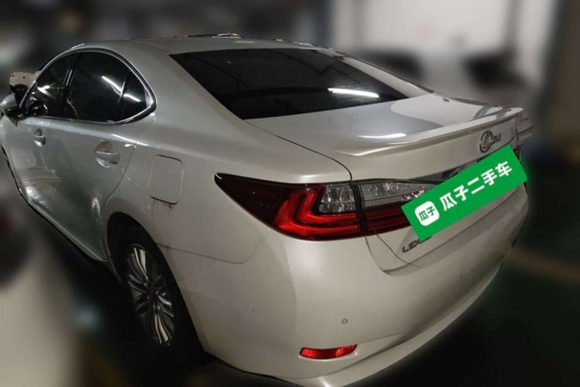 Used Lexus ES 2015 200 Comfort Edition Rear Left 45 Deg