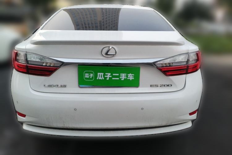 Used Lexus ES 2015 200 Elite Edition Rear
