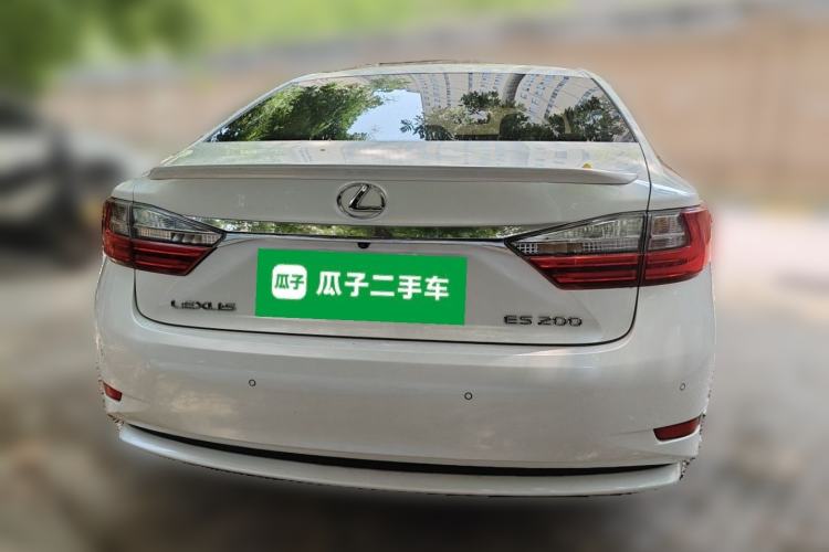 Used Lexus ES 2015 200 Elite Edition Rear