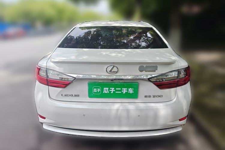 Used Lexus ES 2015 200 Elite Edition Rear