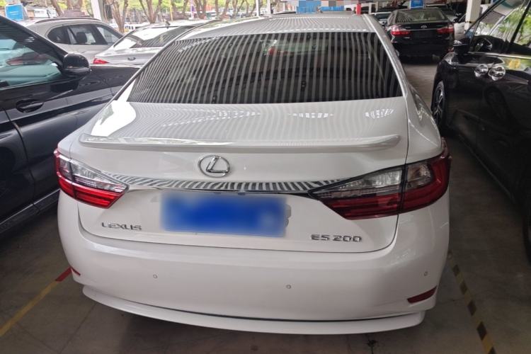 Used Lexus ES 2015 200 Comfort Edition Rear