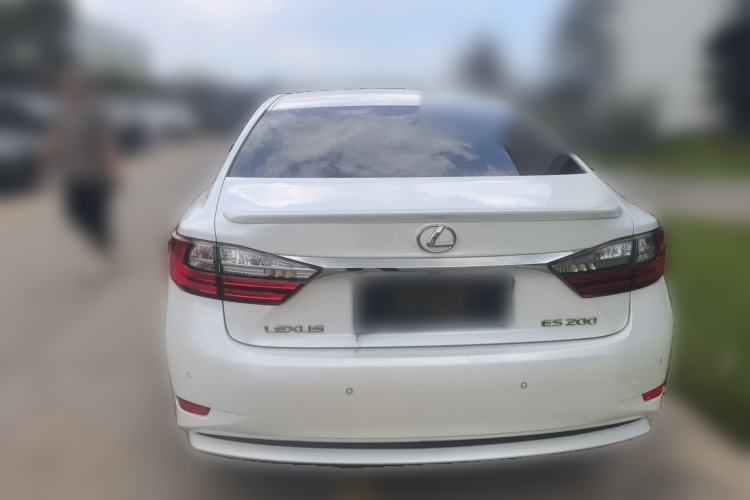 Used Lexus ES 2015 200 Elite Edition Rear