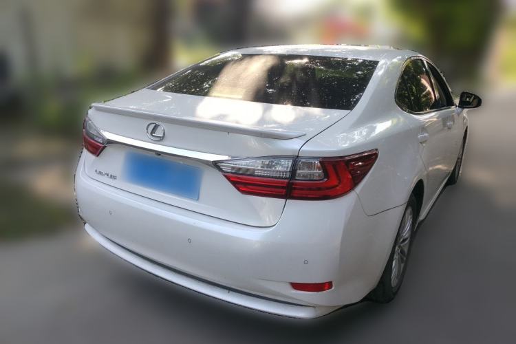 Used Lexus ES 2015 200 Elite Edition Rear Right 45 Deg